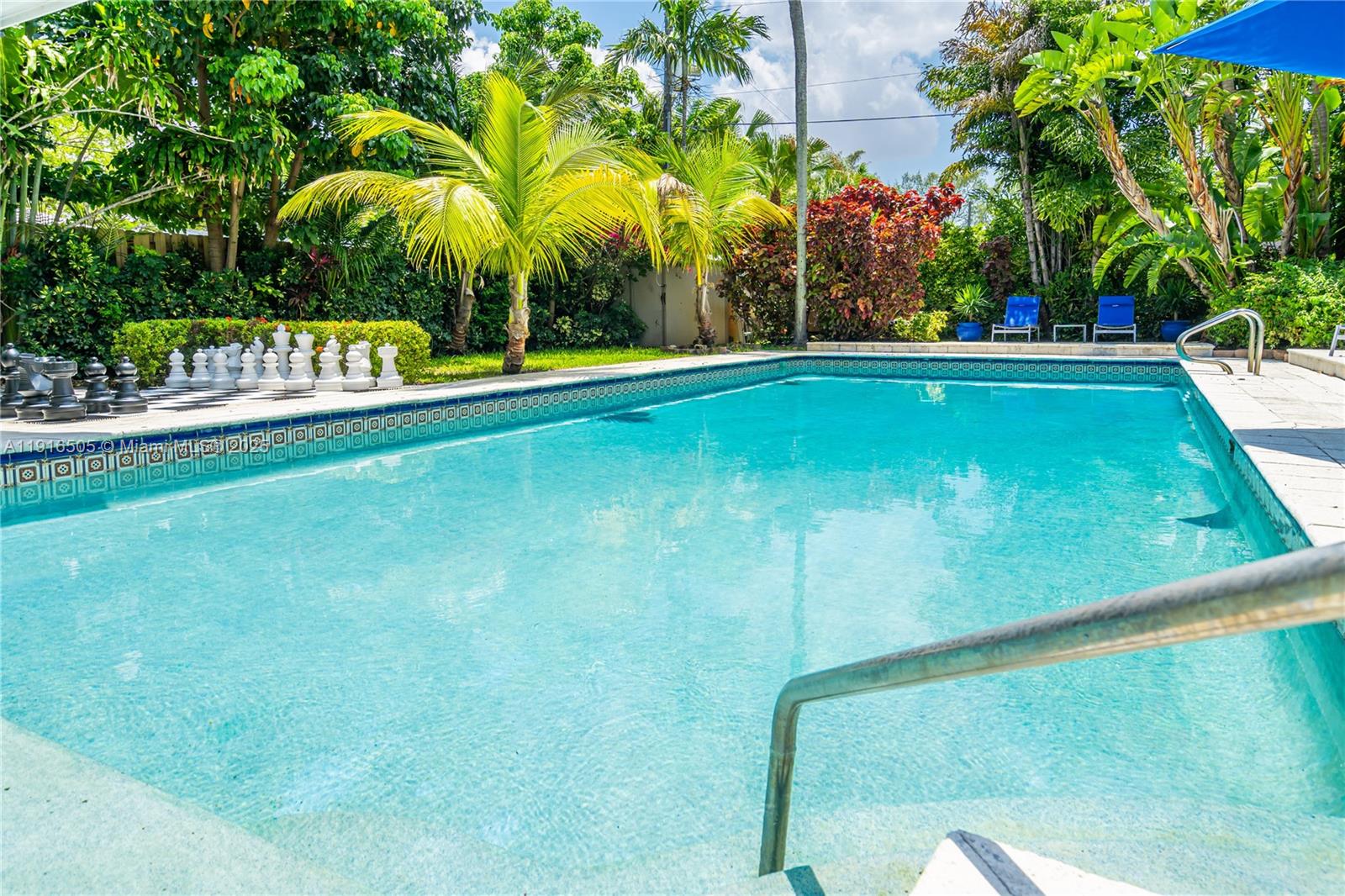 SKYKNOLL ESTATES REPLAT - Residential