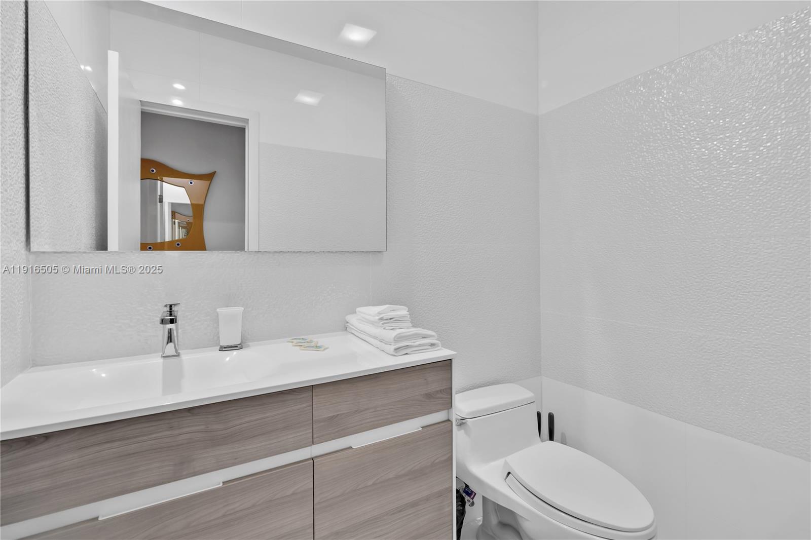 SKYKNOLL ESTATES REPLAT - Residential