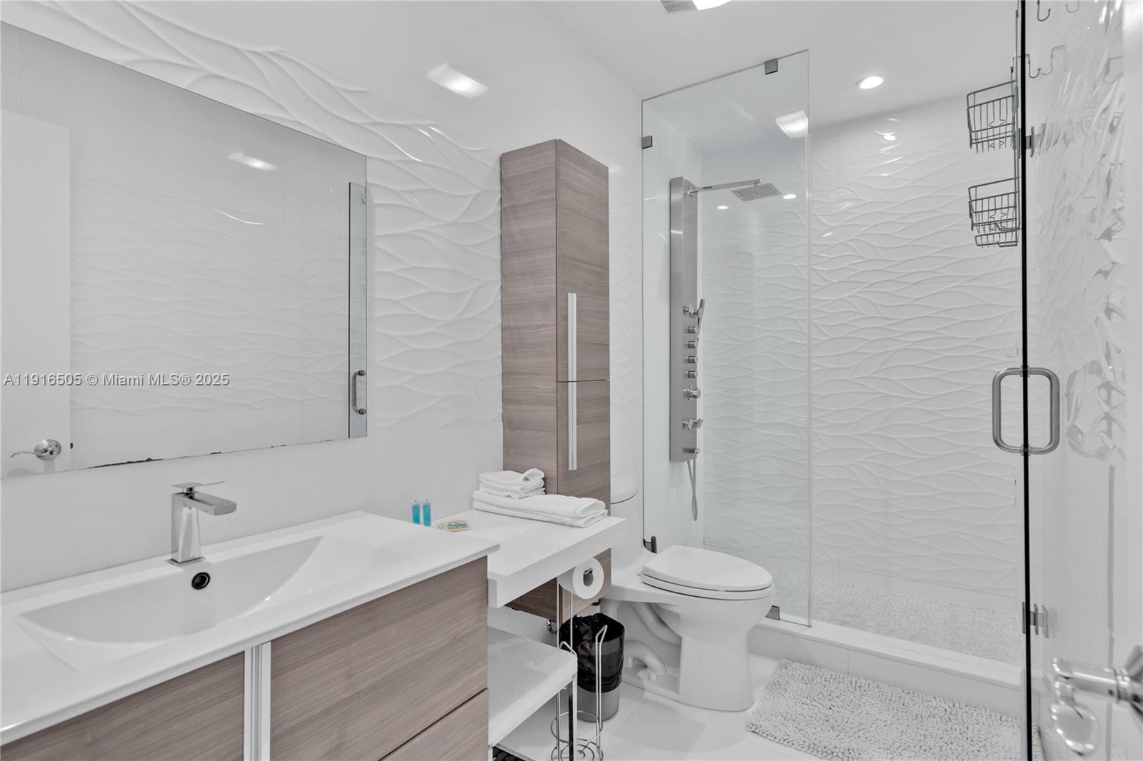 SKYKNOLL ESTATES REPLAT - Residential