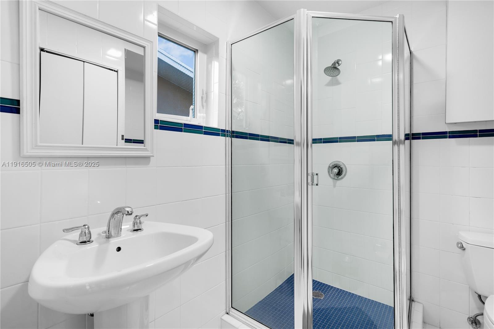 SKYKNOLL ESTATES REPLAT - Residential