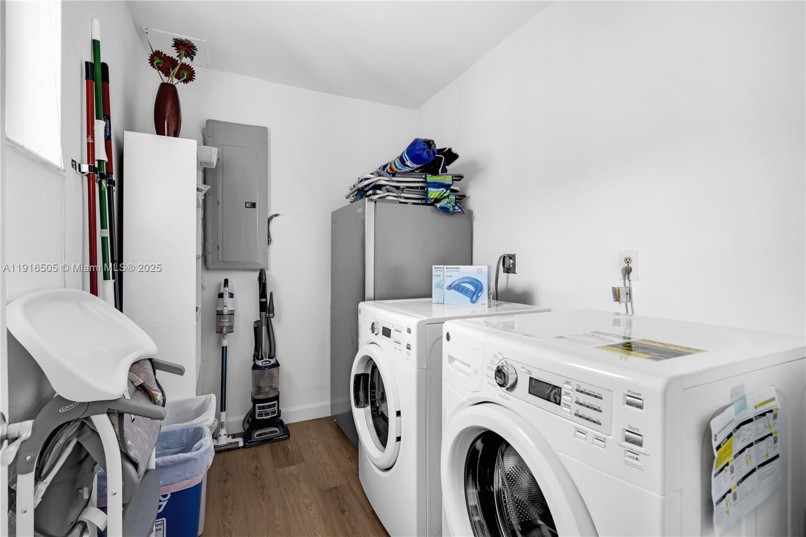 SKYKNOLL ESTATES REPLAT - Residential