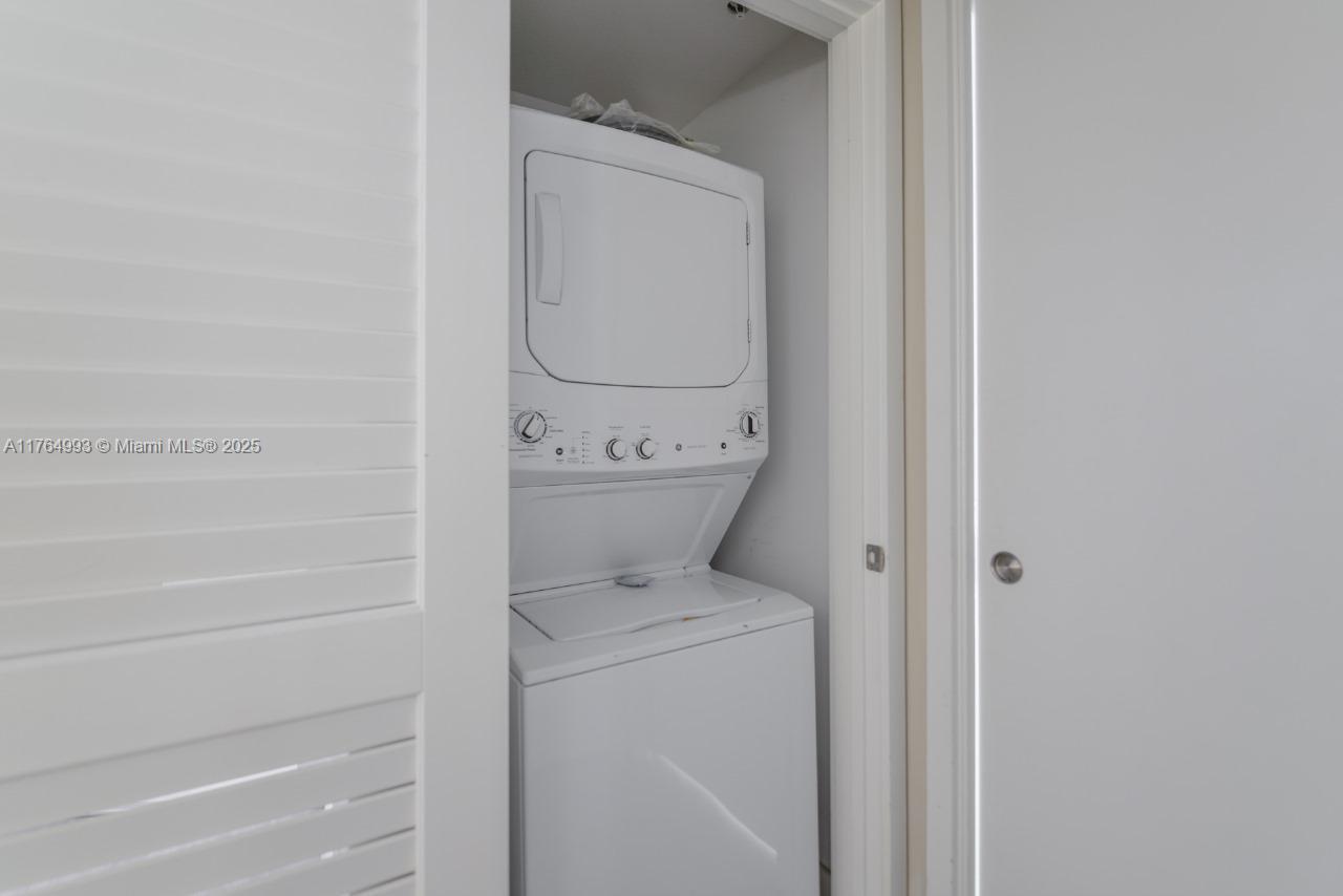 4111 SOUTH OCEAN DRIVE CO - Residential