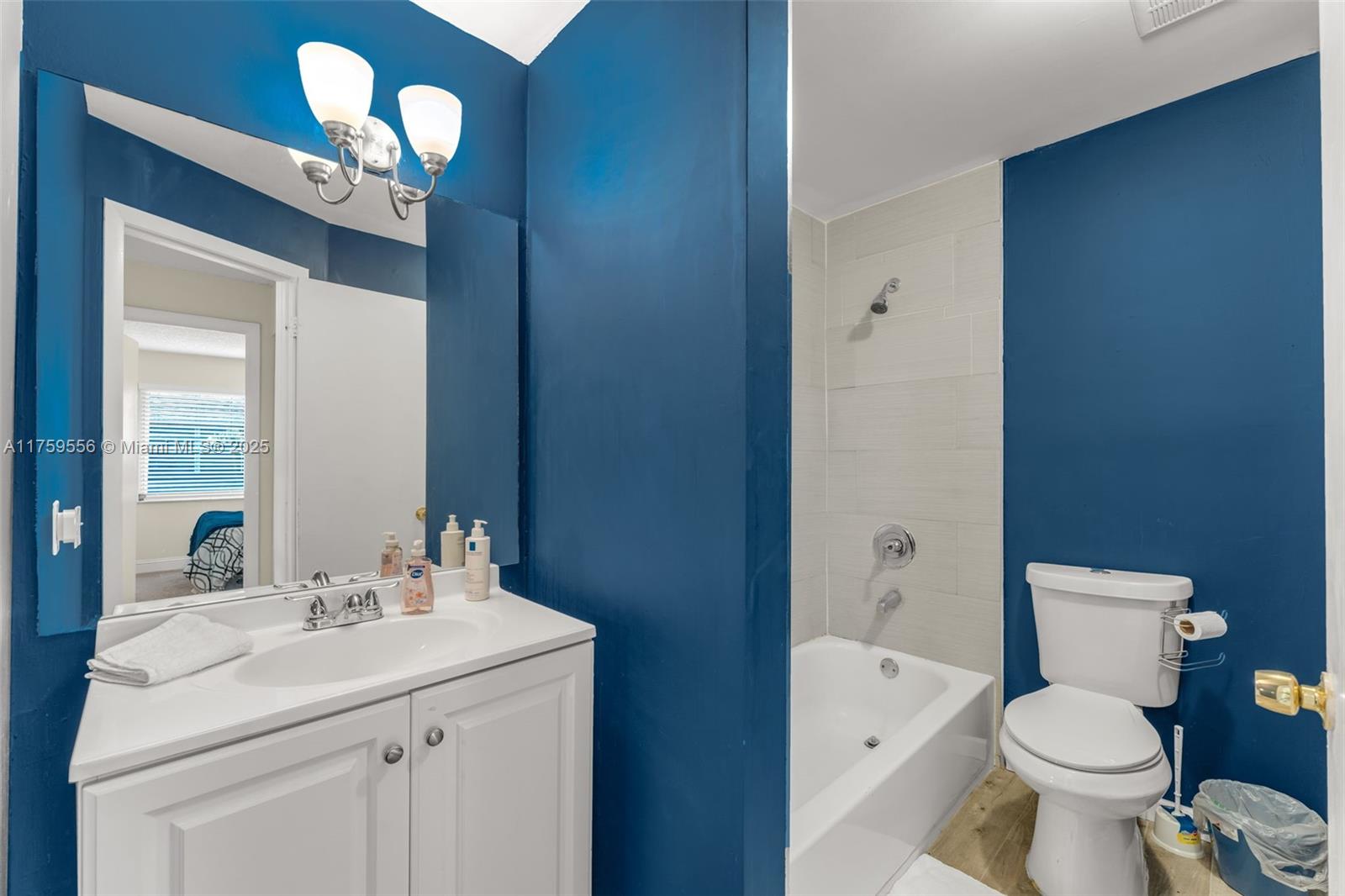 LAKE & TENNIS VILLAS PH 1 - Residential