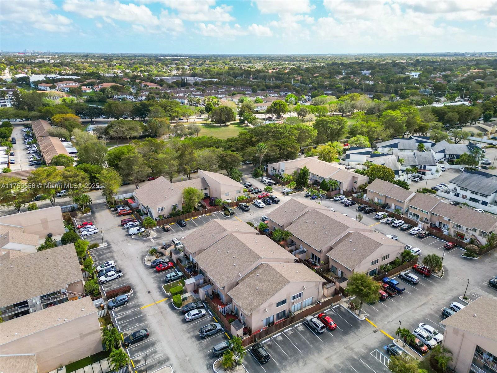 LAKE & TENNIS VILLAS PH 1 - Residential