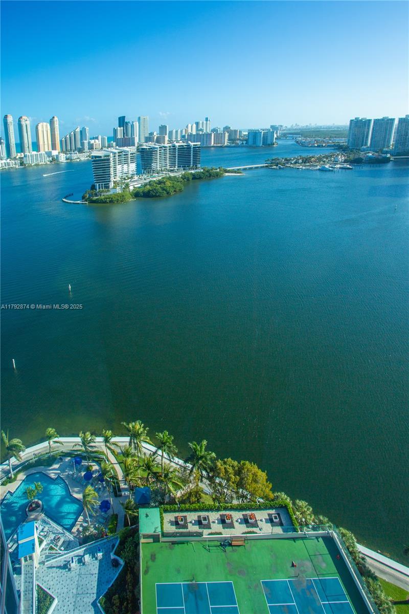 Property for Sale at 3370 Hidden Bay Dr 3109, Aventura, Miami-Dade County, Florida - Bedrooms: 2 
Bathrooms: 3  - $1,080,000