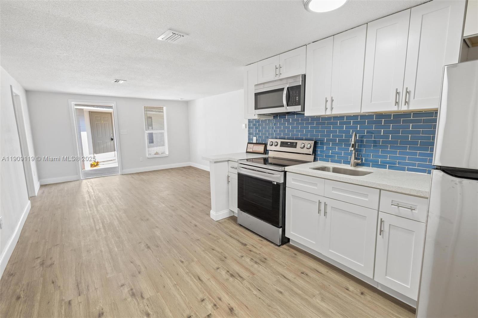 SUNN LAKES - Residential Income