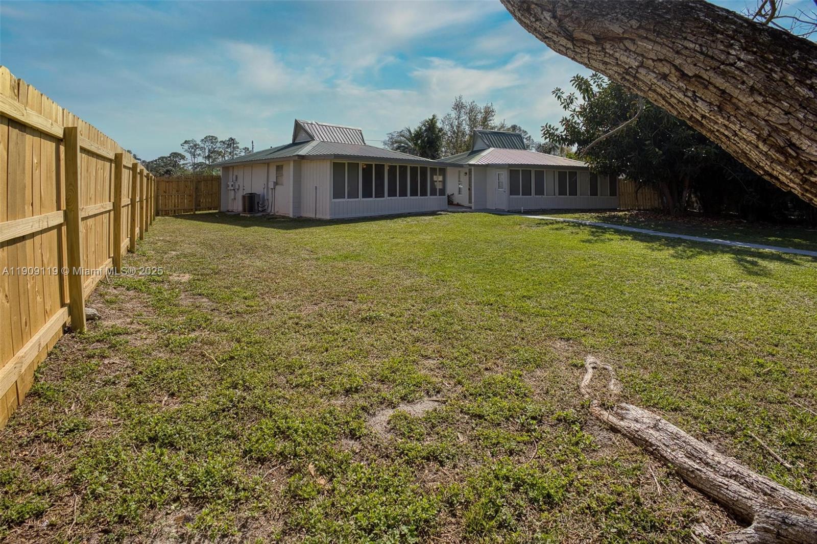 SUNN LAKES - Residential Income