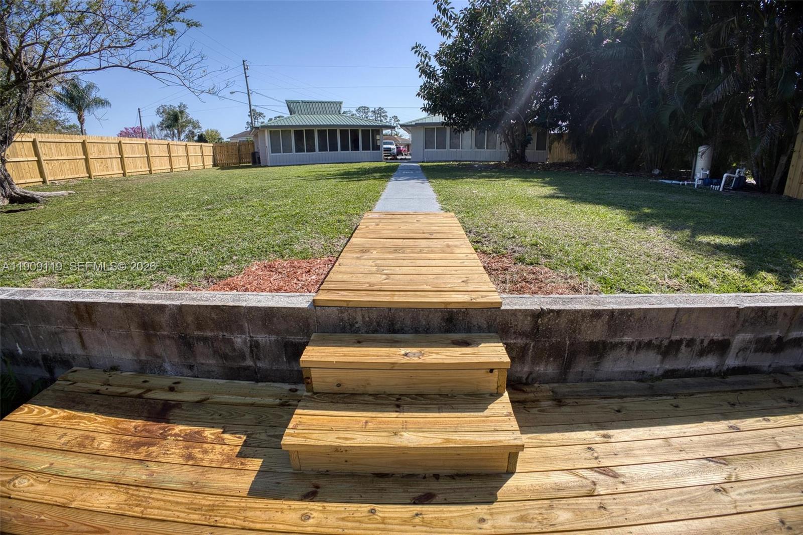 SUNN LAKES - Residential Income