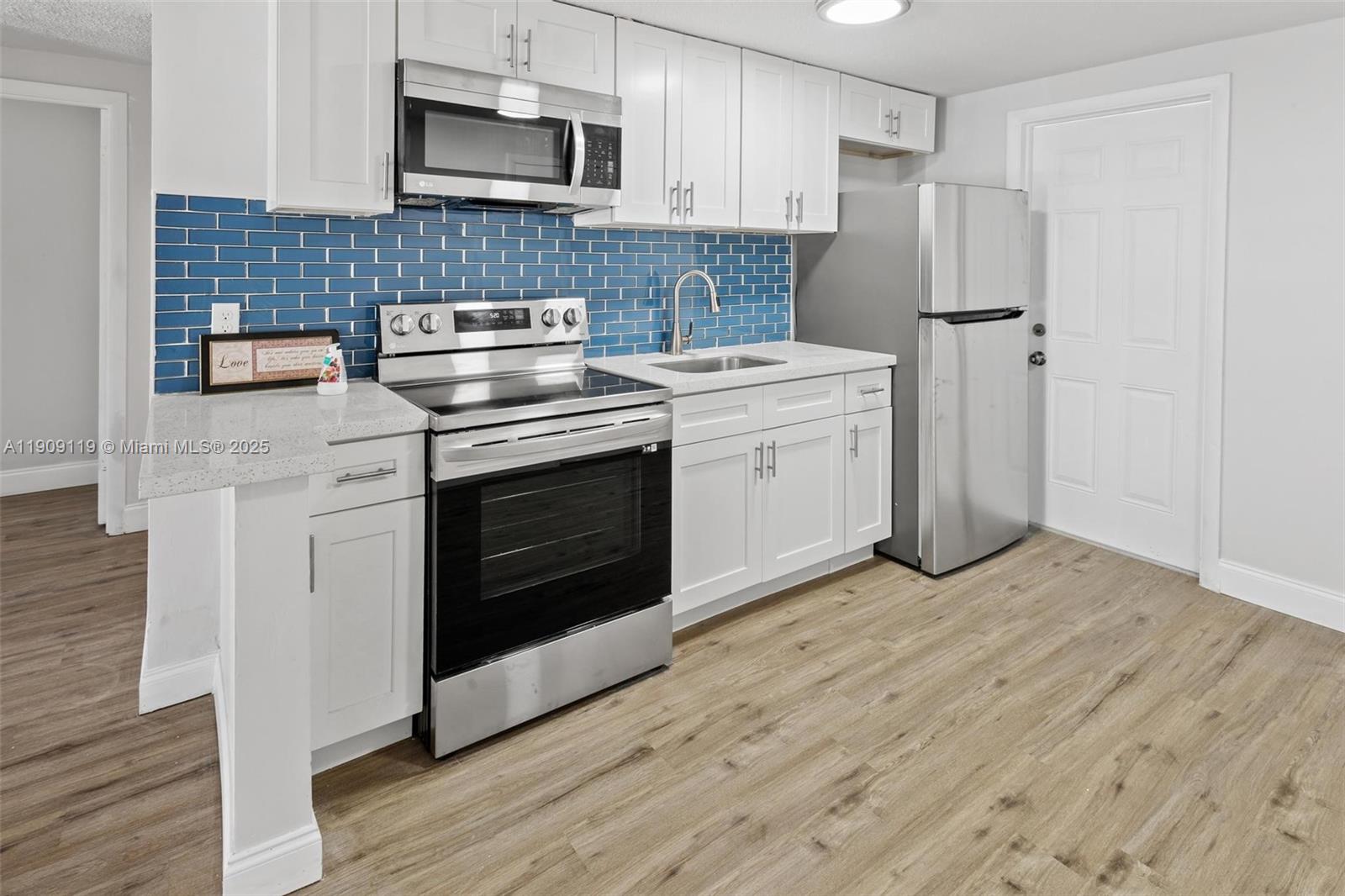 SUNN LAKES - Residential Income