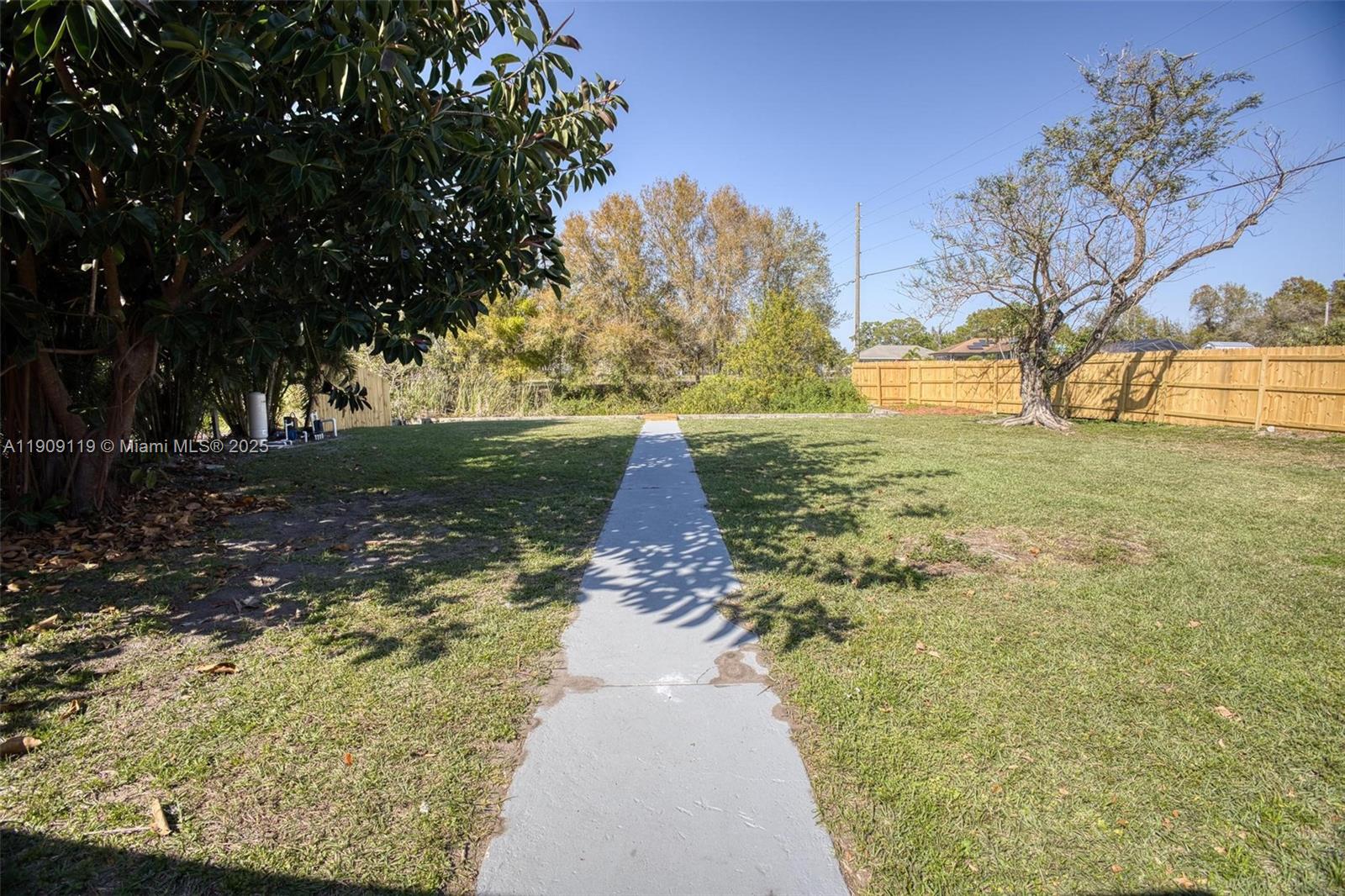 SUNN LAKES - Residential Income