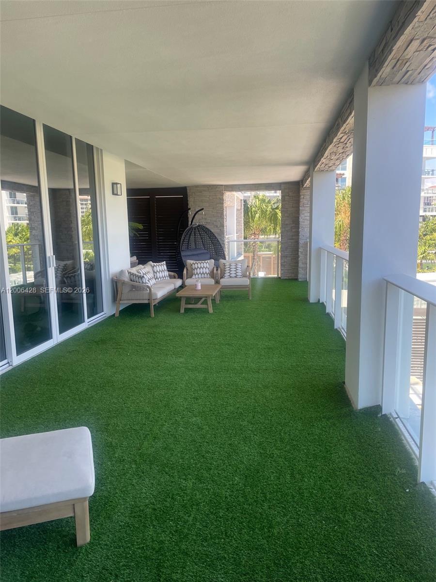 ALINA 220 BOCA RATON COND - Residential