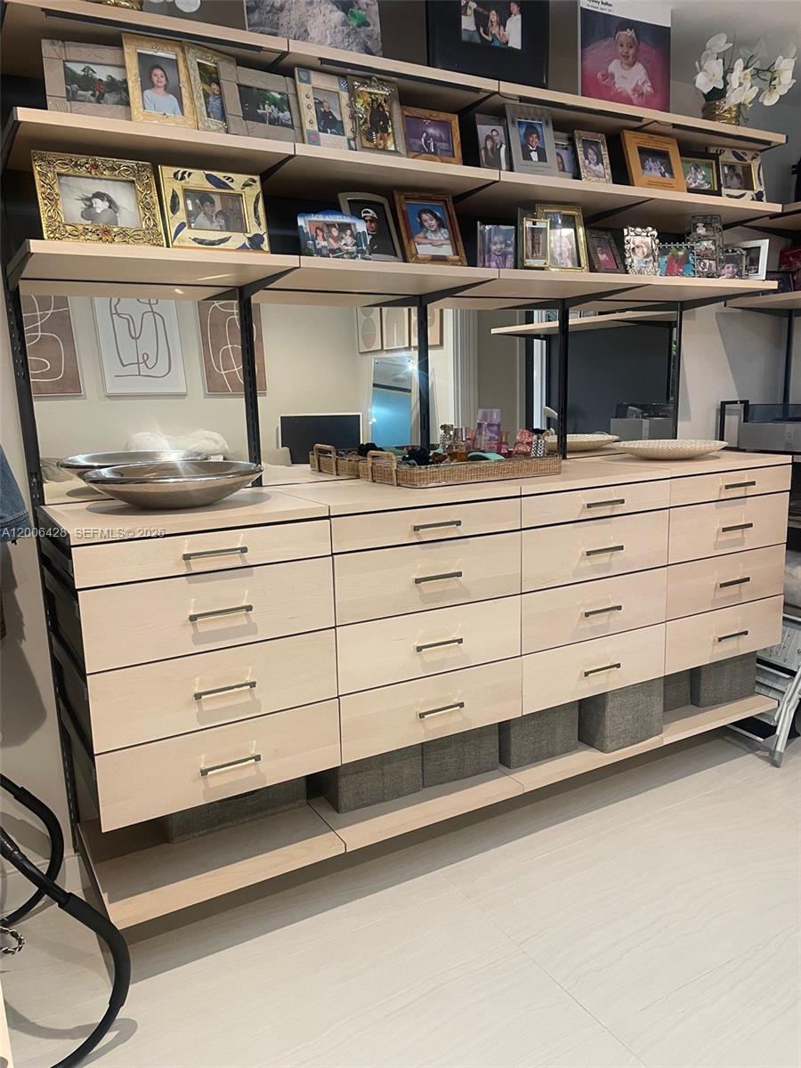 ALINA 220 BOCA RATON COND - Residential