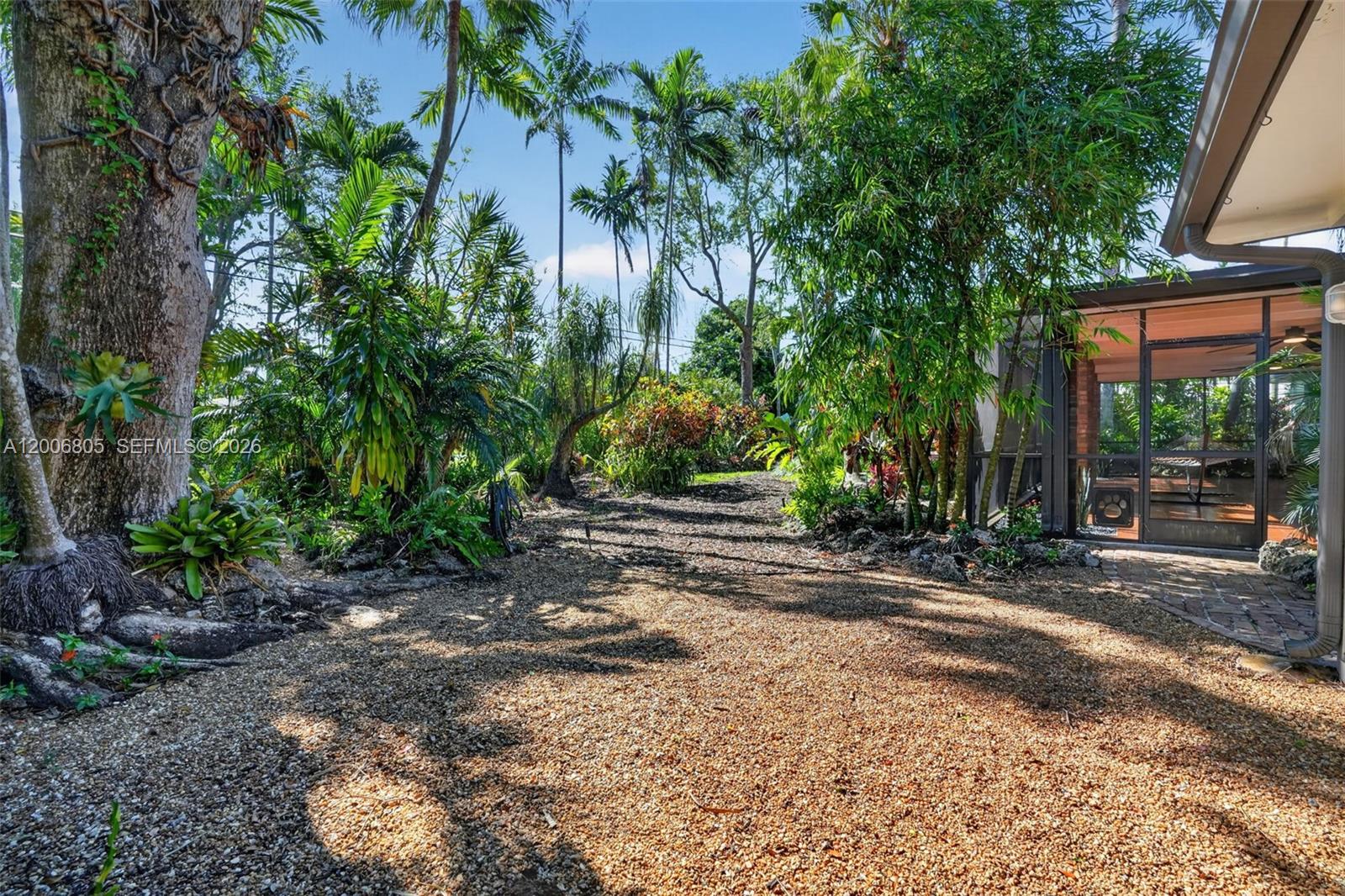 CORAL REEF ESTATES - Residential