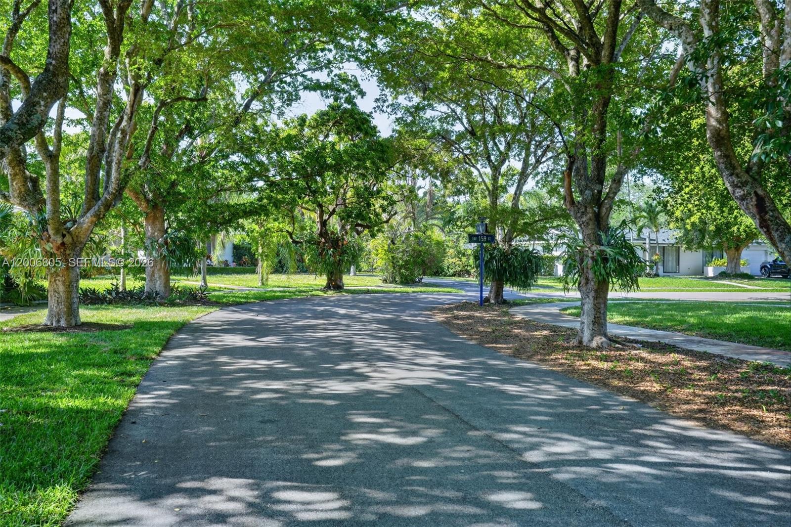 CORAL REEF ESTATES - Residential