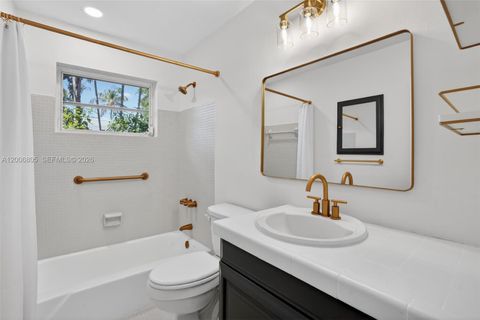 Tiny photo for 15821 SW 86th Ave, Palmetto Bay, FL 33157 (MLS # A12006805)