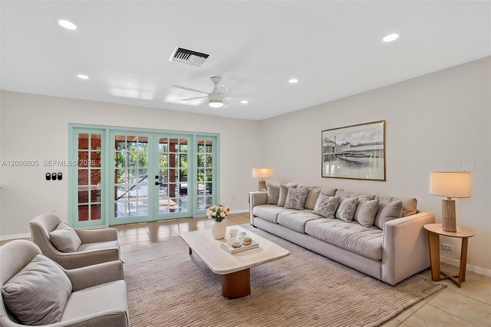 CORAL REEF ESTATES - Residential