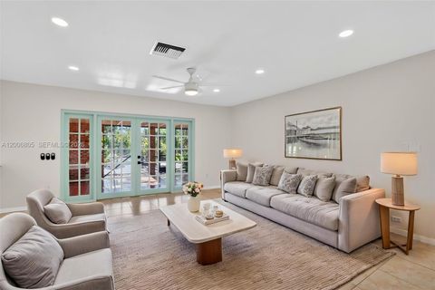 Tiny photo for 15821 SW 86th Ave, Palmetto Bay, FL 33157 (MLS # A12006805)