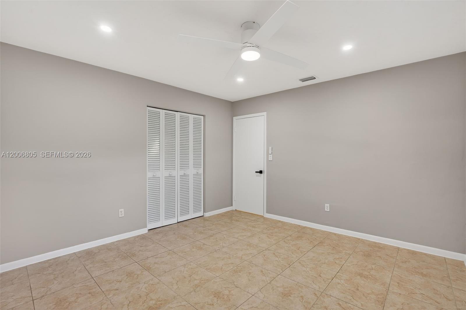 CORAL REEF ESTATES - Residential