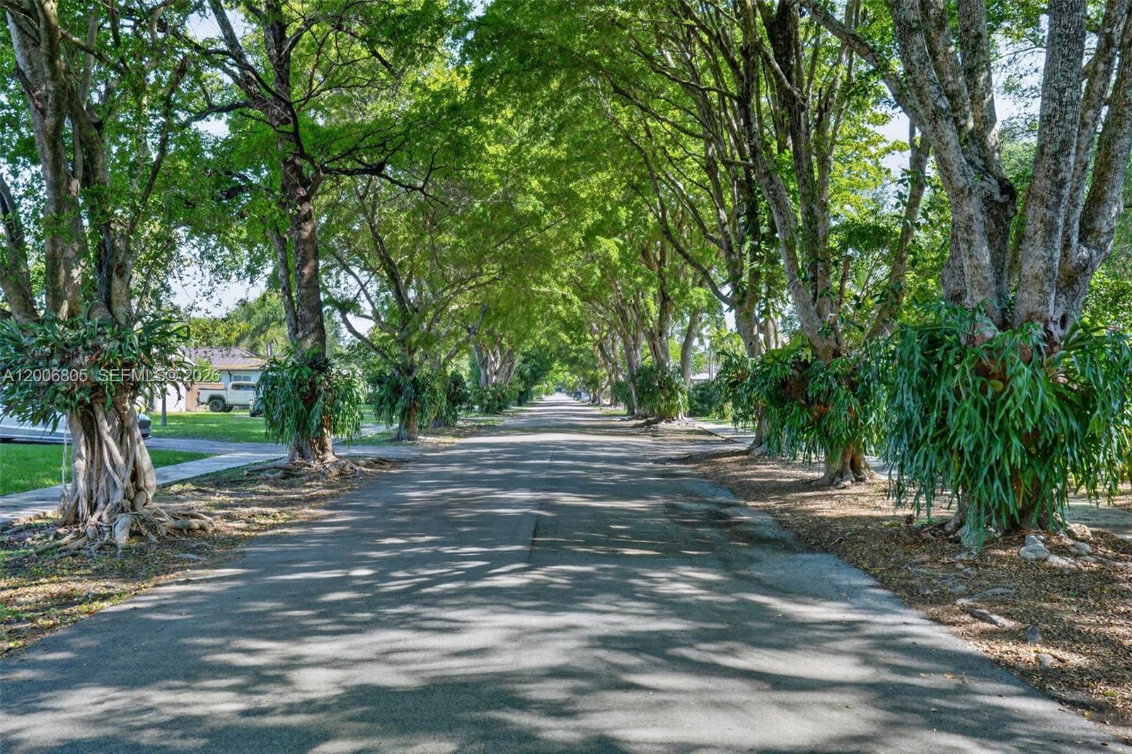 CORAL REEF ESTATES - Residential
