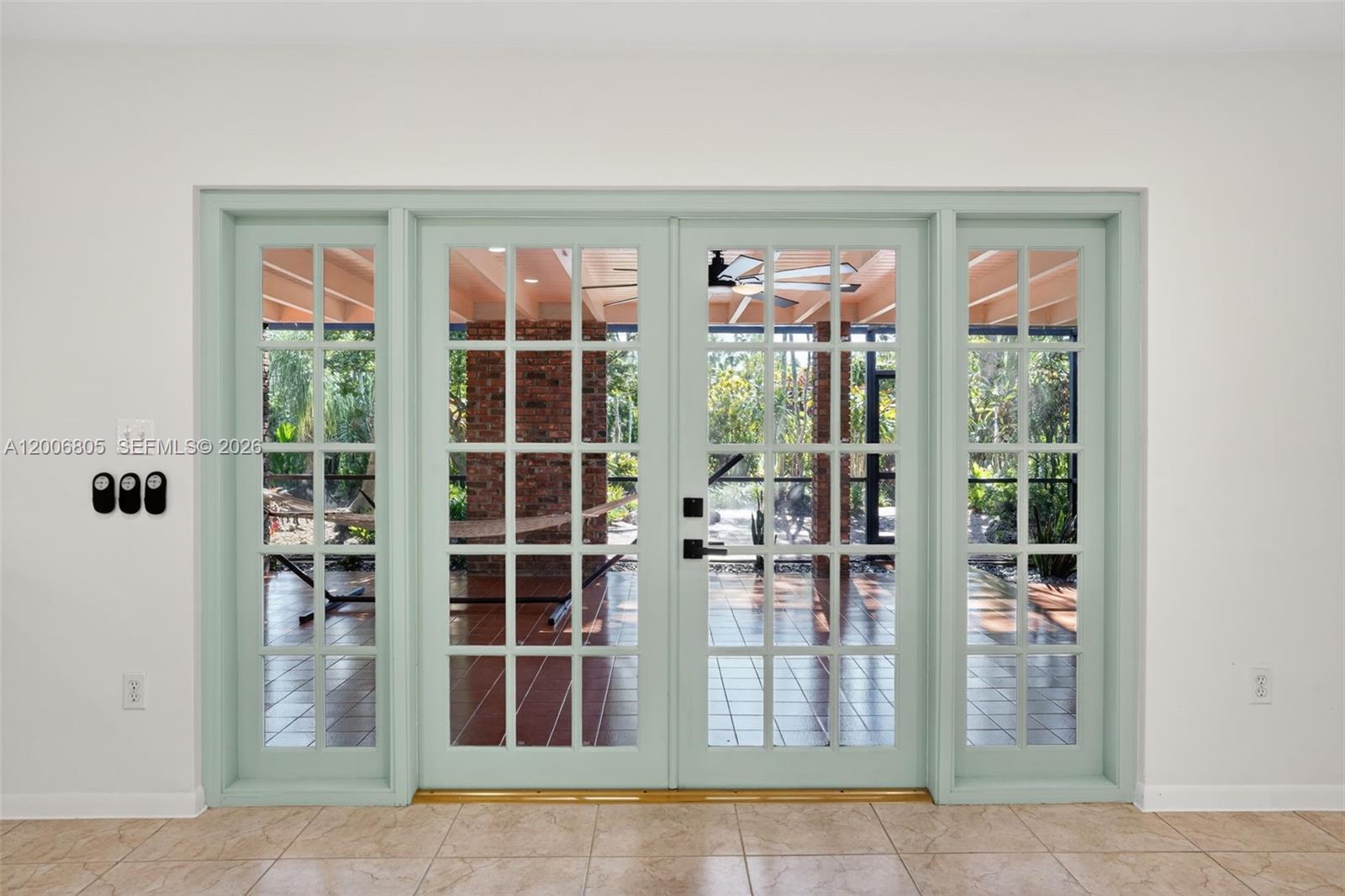 CORAL REEF ESTATES - Residential