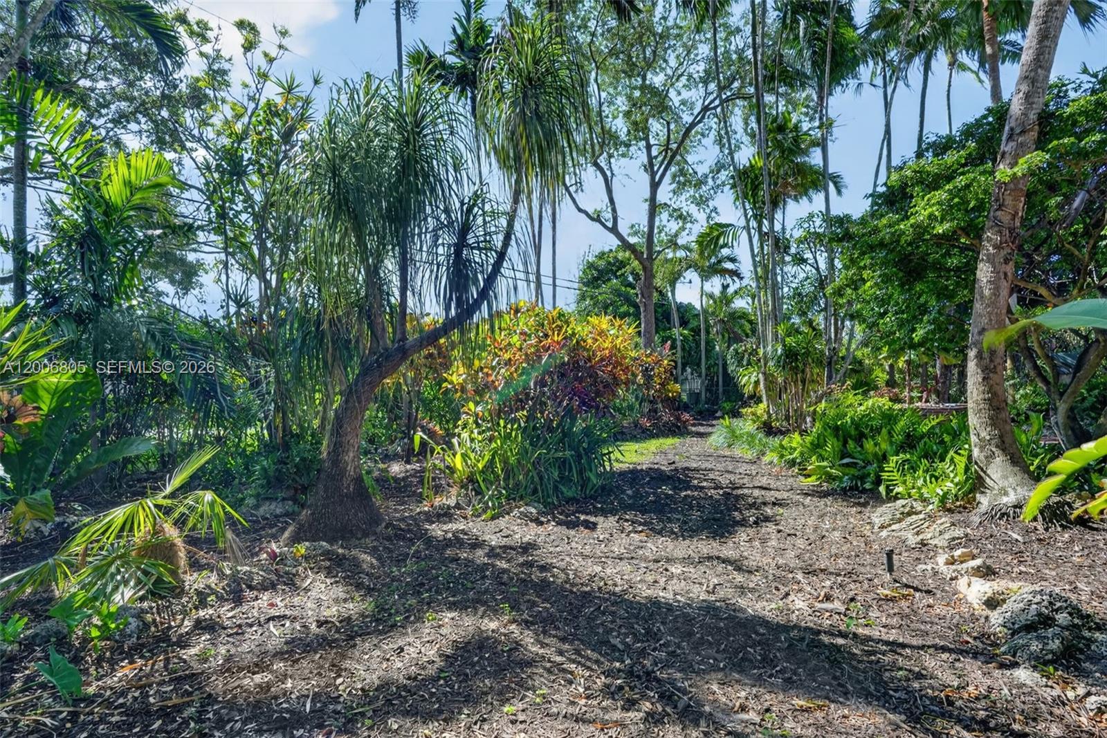 CORAL REEF ESTATES - Residential