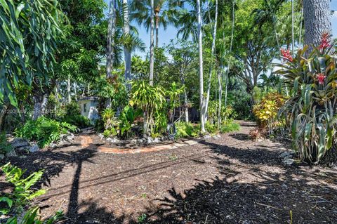 Tiny photo for 15821 SW 86th Ave, Palmetto Bay, FL 33157 (MLS # A12006805)