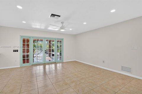 Tiny photo for 15821 SW 86th Ave, Palmetto Bay, FL 33157 (MLS # A12006805)