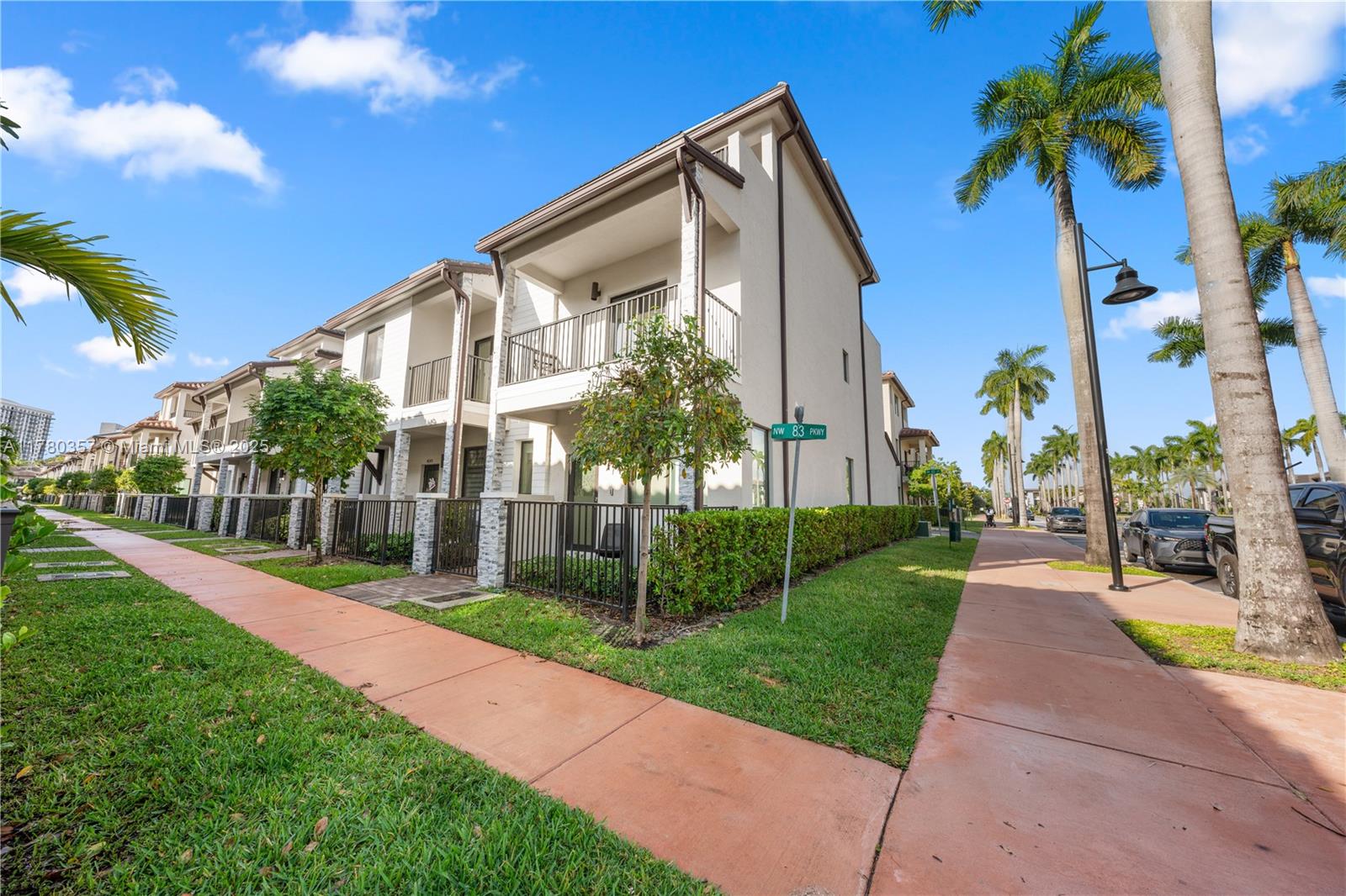 Property for Sale at 4641 Nw 83rd Pkwy 4641, Doral, Miami-Dade County, Florida - Bedrooms: 3 
Bathrooms: 3.5  - $875,000