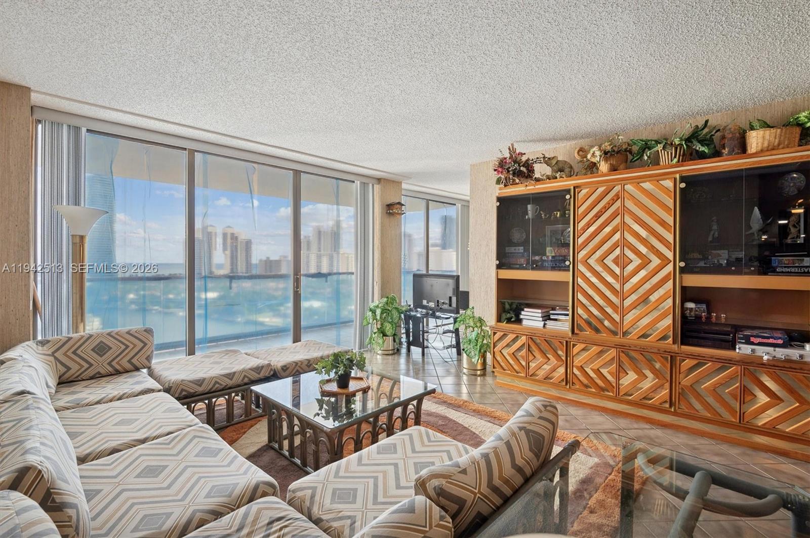 TURNBERRY ISLE - Residential