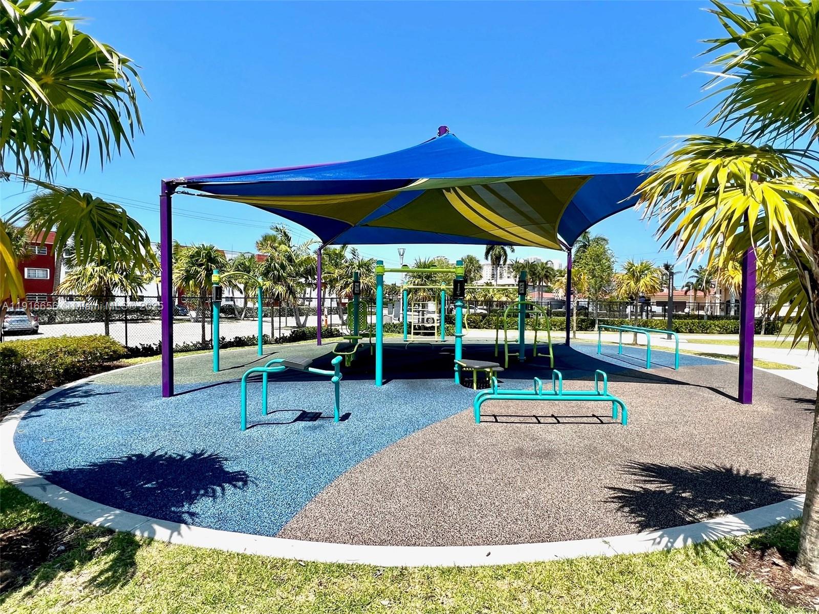 PARADISE BY THE SEA CONDO - Residential Lease