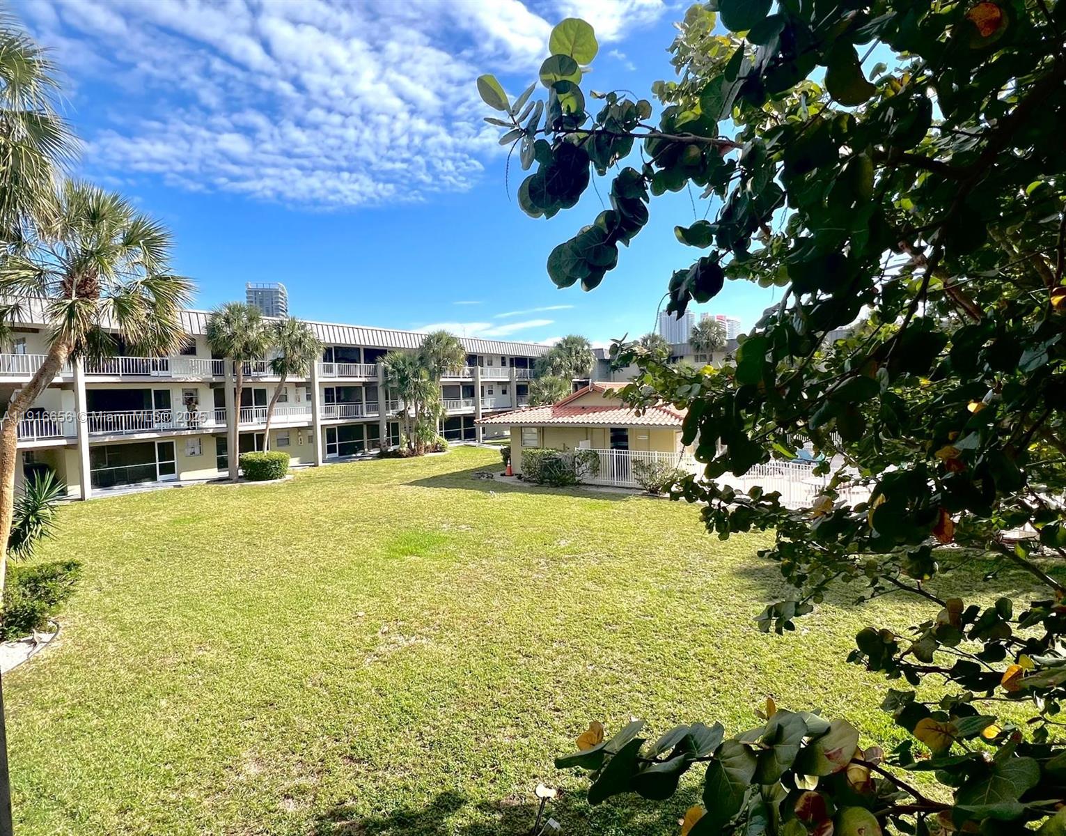 PARADISE BY THE SEA CONDO - Residential Lease