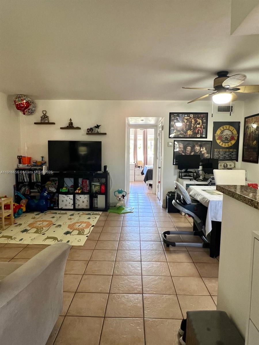 PARADISE BY THE SEA CONDO - Residential Lease