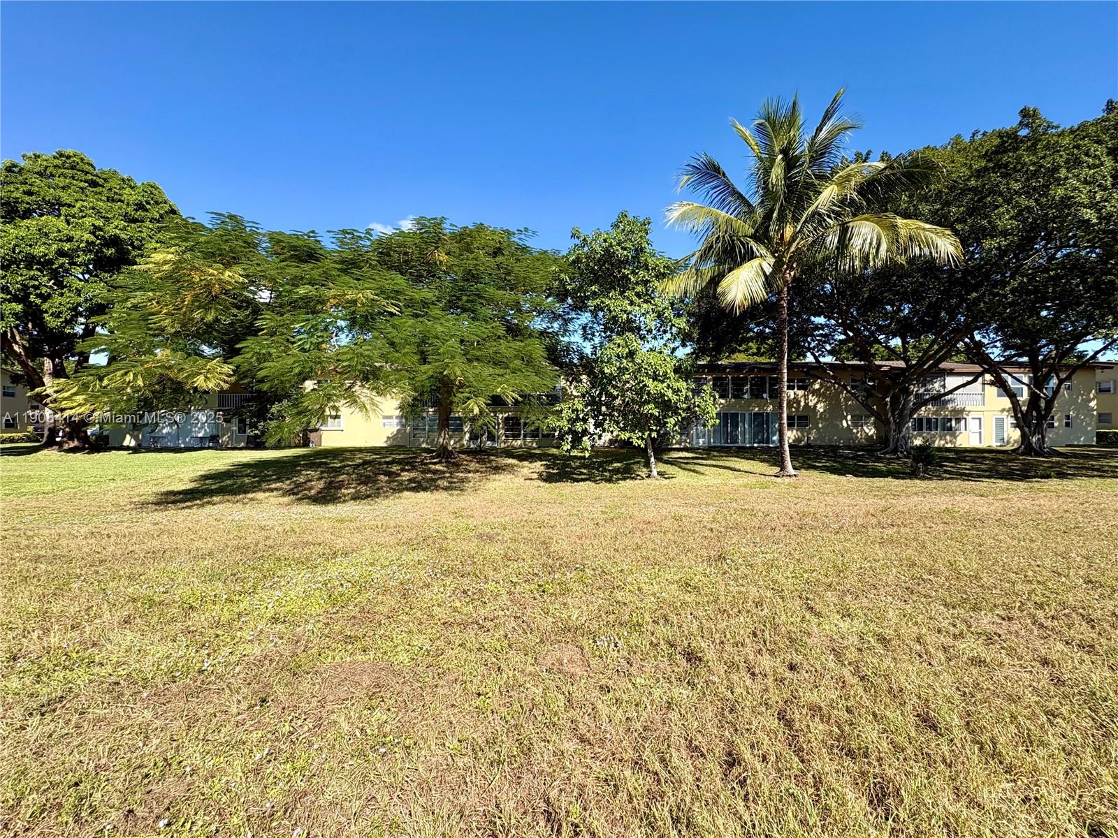 ORIOLE GARDENS THREE 90 C - Residential