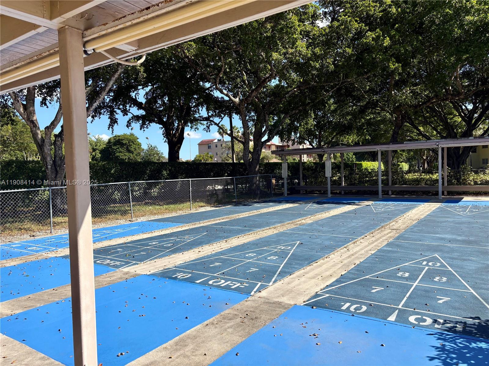 ORIOLE GARDENS THREE 90 C - Residential