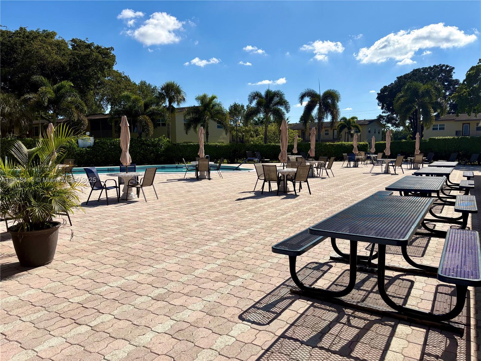 ORIOLE GARDENS THREE 90 C - Residential