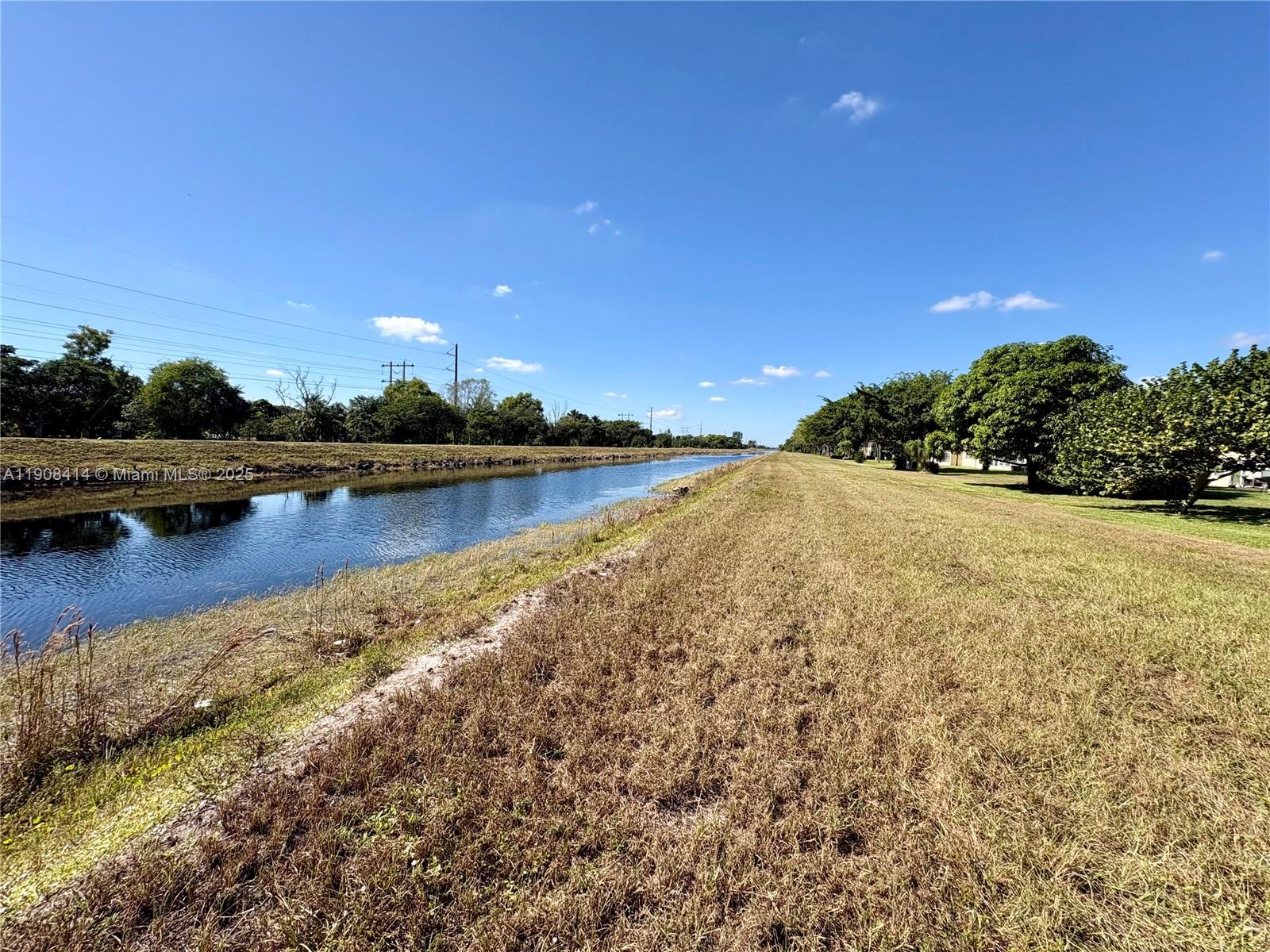 ORIOLE GARDENS THREE 90 C - Residential