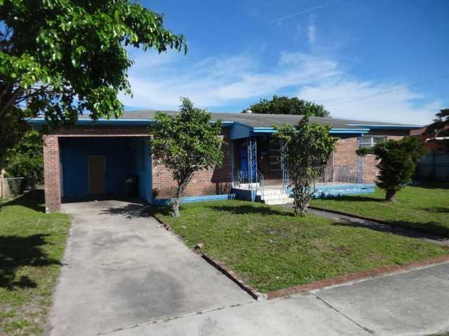 NICE 3 BED 2 BATH WITH DEN LOCATED IN THE HEART OF MIAMI. SPACIOUS FLOORPLAN WITH LARGE BACK YARD. ATTACHED CARPORT WITH WASHER/DRYER HOOKUP IN THE UTILITY ROOM. JUST NEEDS YOUR FINAL TOUCHES TO BE PERFECT. PROPERTY IS BEING SOLD "AS-IS" AND IS SUBJECT TO  HUD GUIDELINES 24 CFR 206.125 *MULTIPLE OFFERS. HIGHEST AND BEST DUE 2/6/15 AT 5 PM*