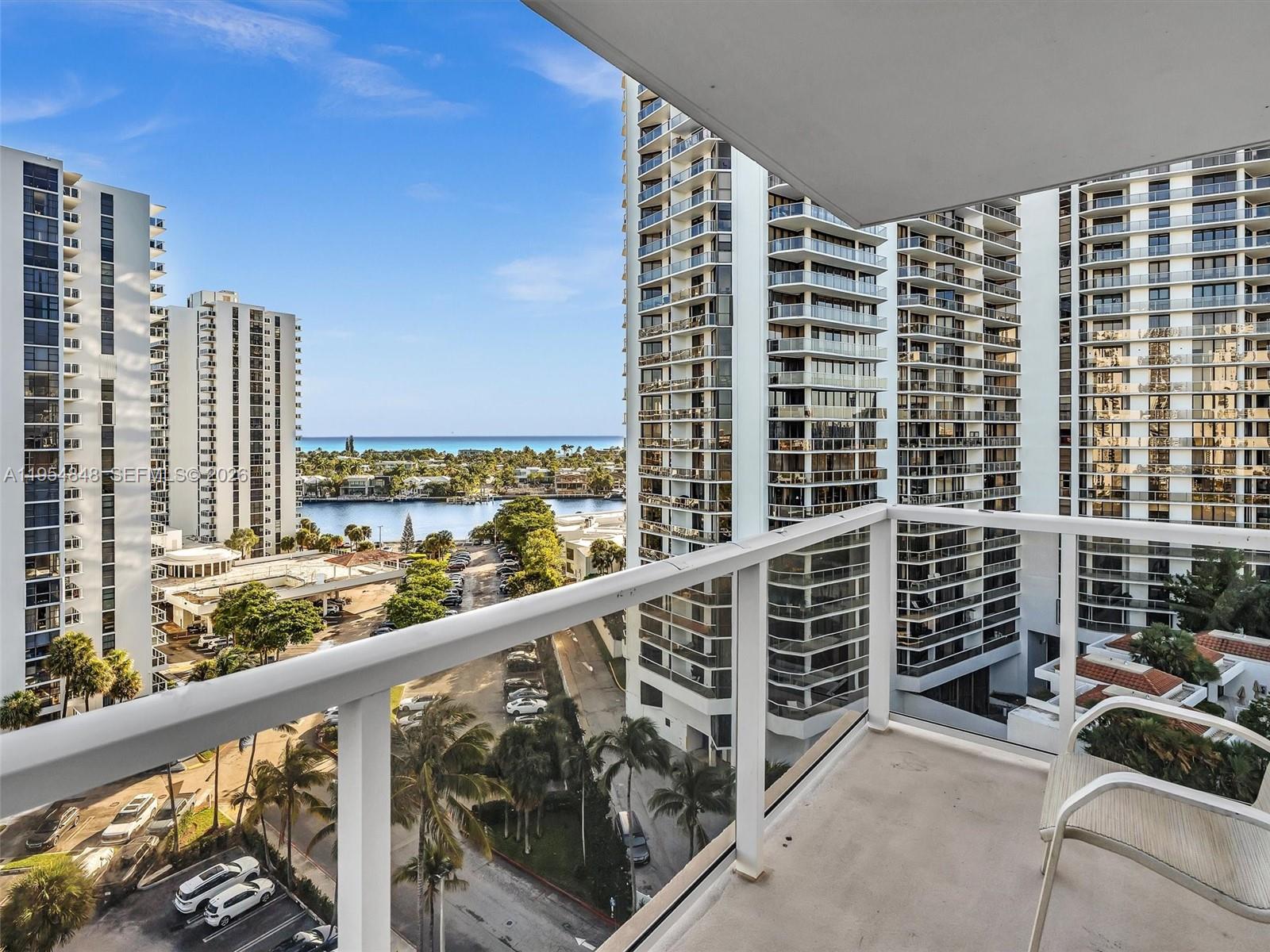 FLAMENCO CONDO TOWER I - Residential