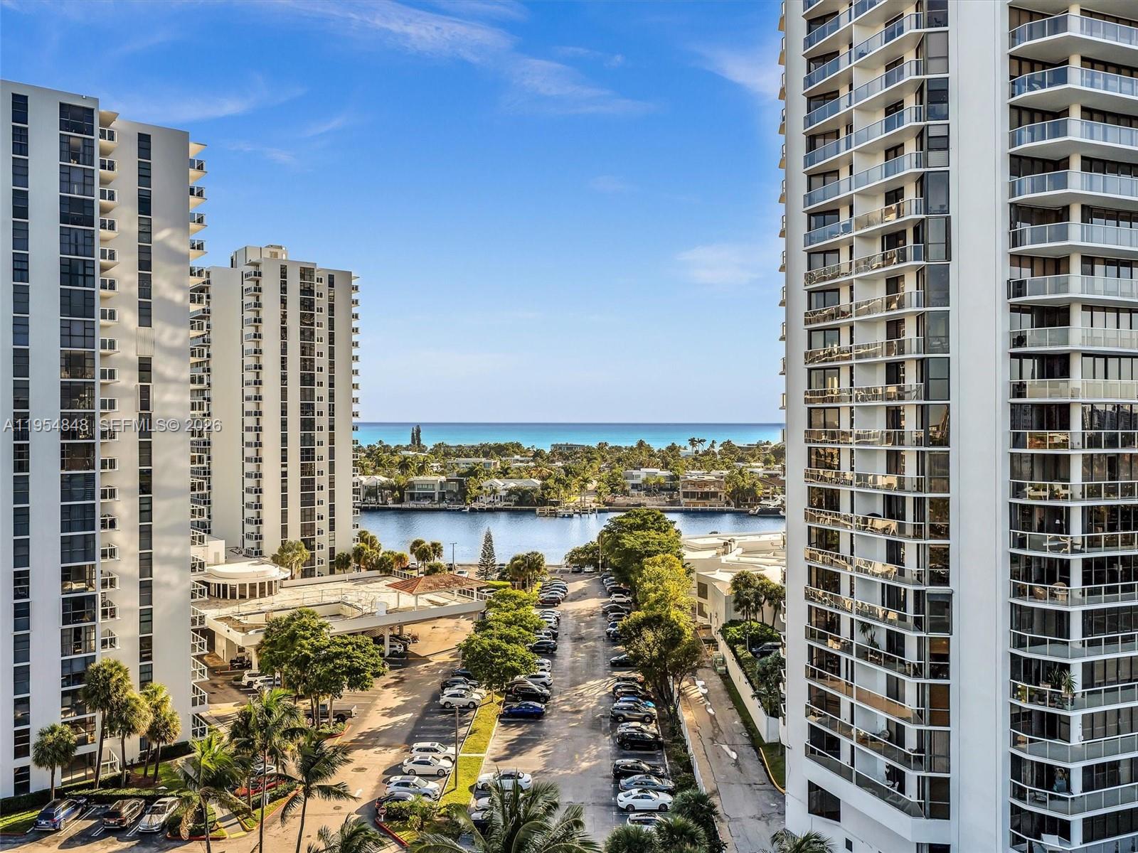 FLAMENCO CONDO TOWER I - Residential