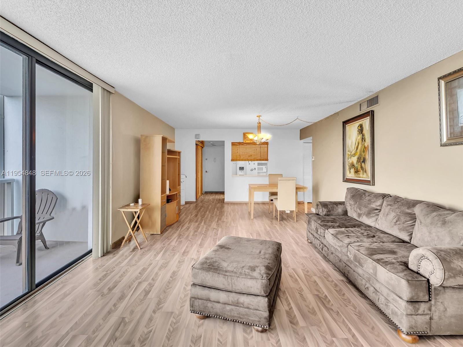 FLAMENCO CONDO TOWER I - Residential