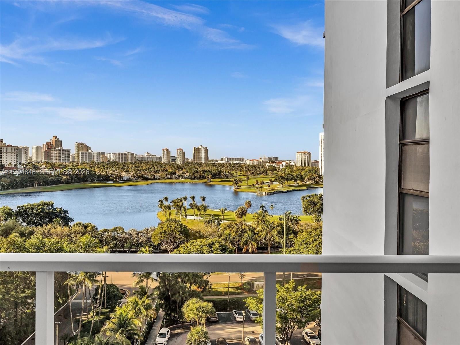 FLAMENCO CONDO TOWER I - Residential