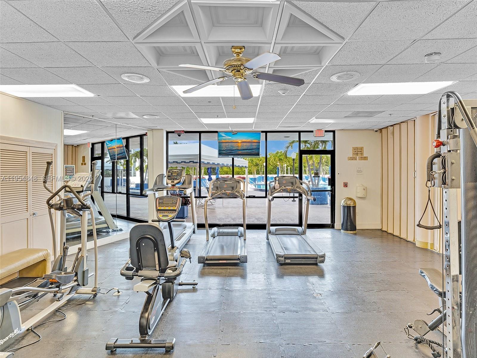 FLAMENCO CONDO TOWER I - Residential