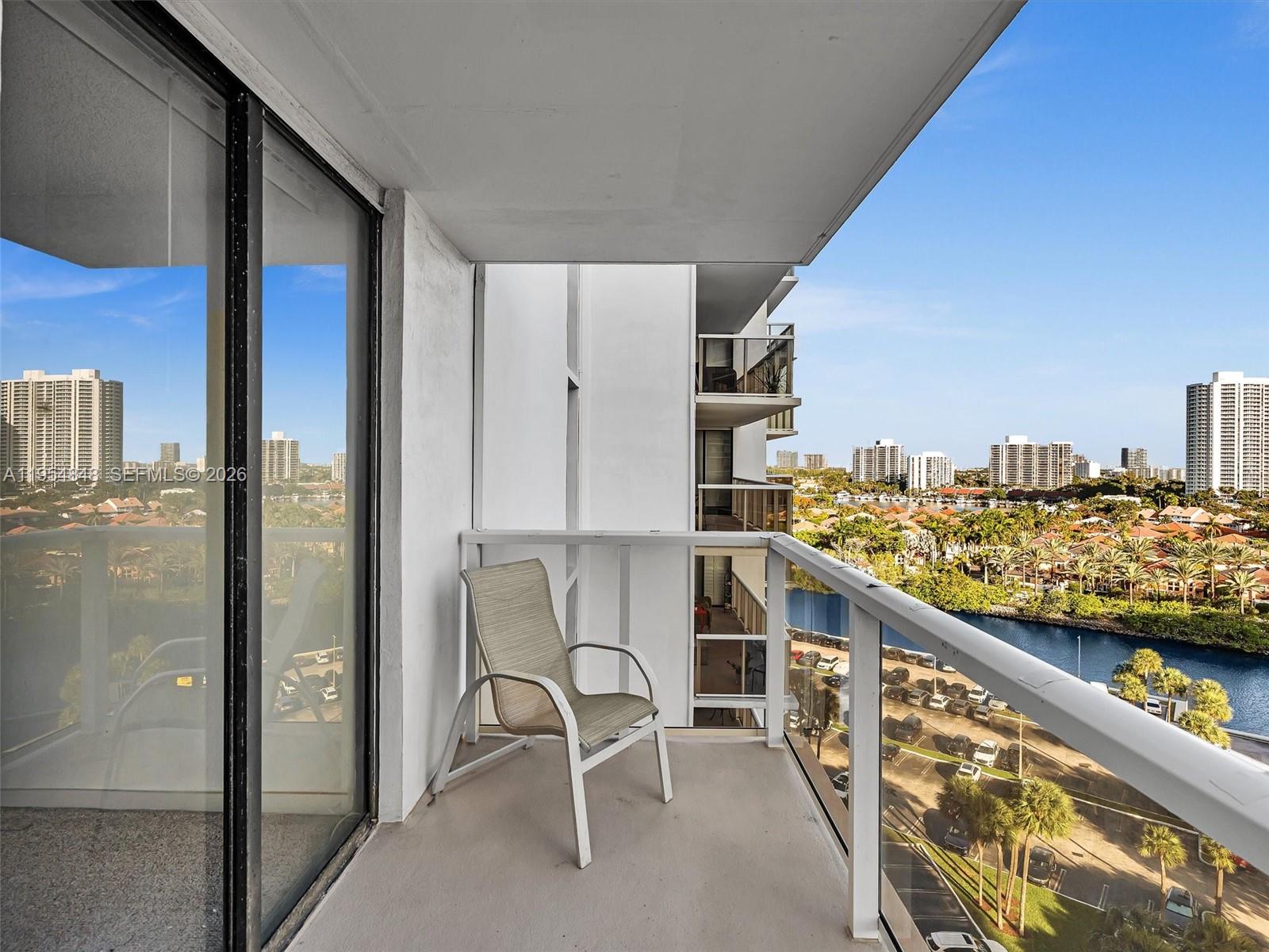 FLAMENCO CONDO TOWER I - Residential