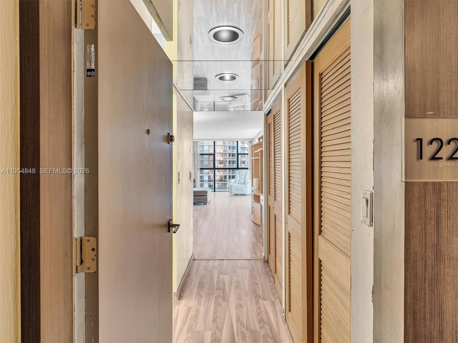 FLAMENCO CONDO TOWER I - Residential