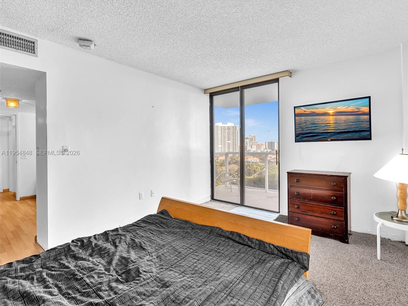 FLAMENCO CONDO TOWER I - Residential