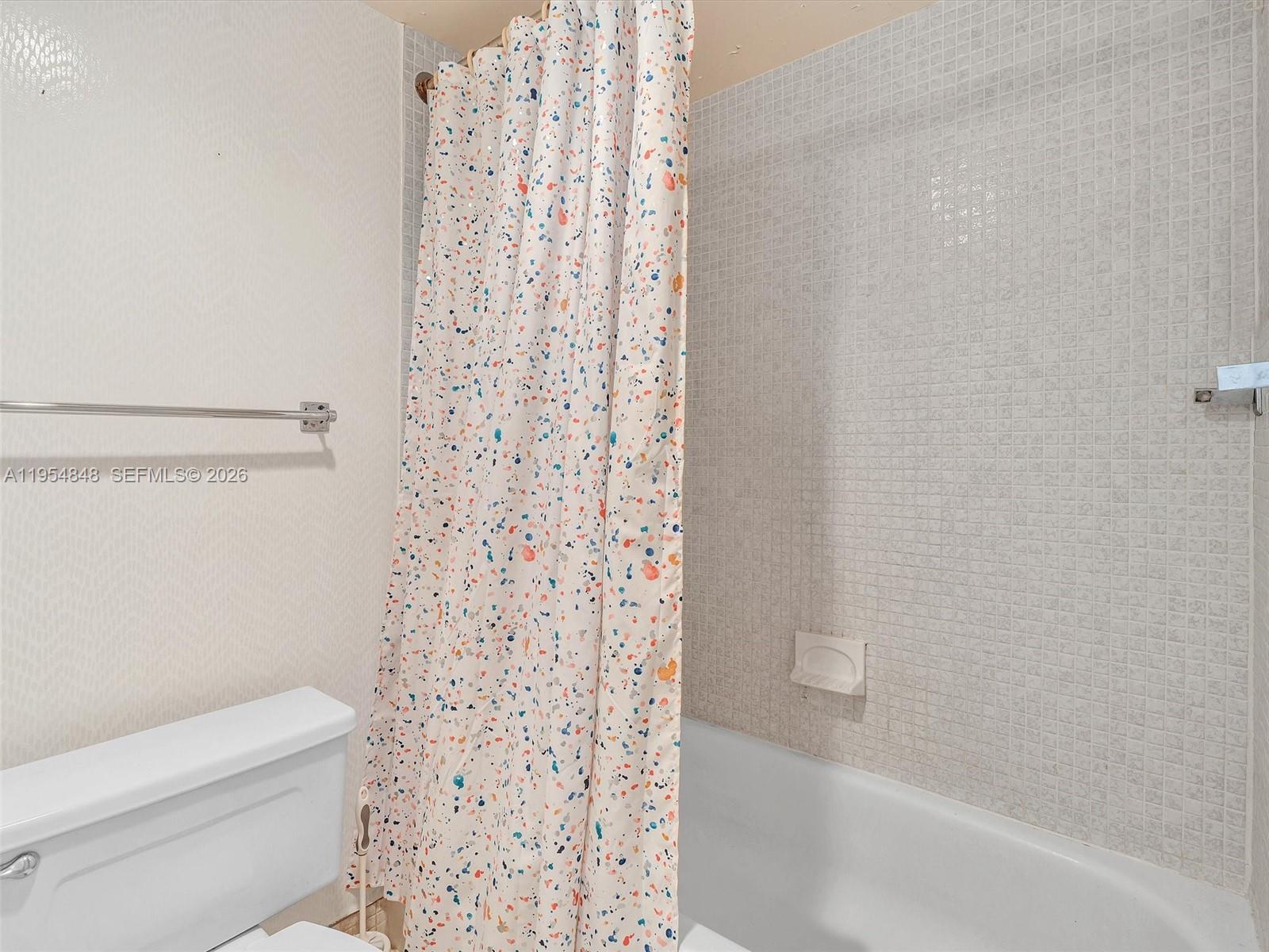 FLAMENCO CONDO TOWER I - Residential