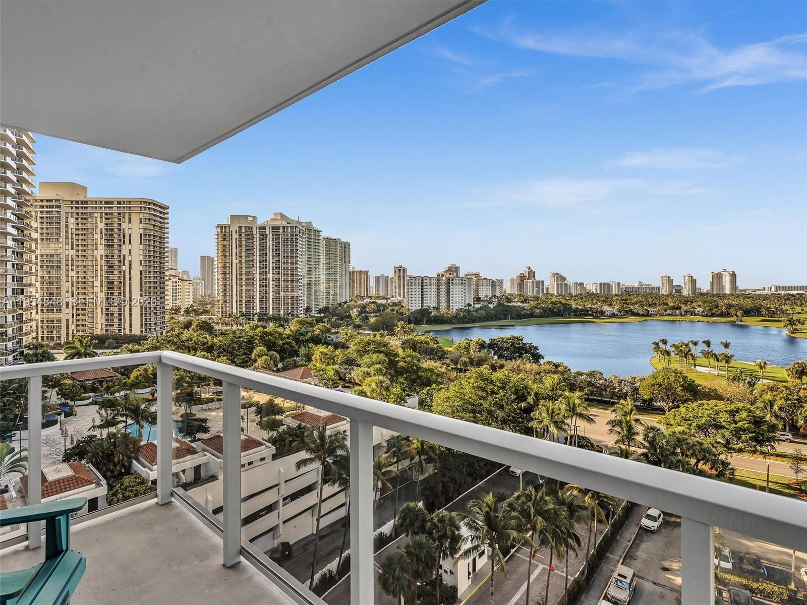 FLAMENCO CONDO TOWER I - Residential