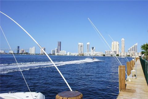 3745 NE 171st St 7 North Miami Beach FL 33160