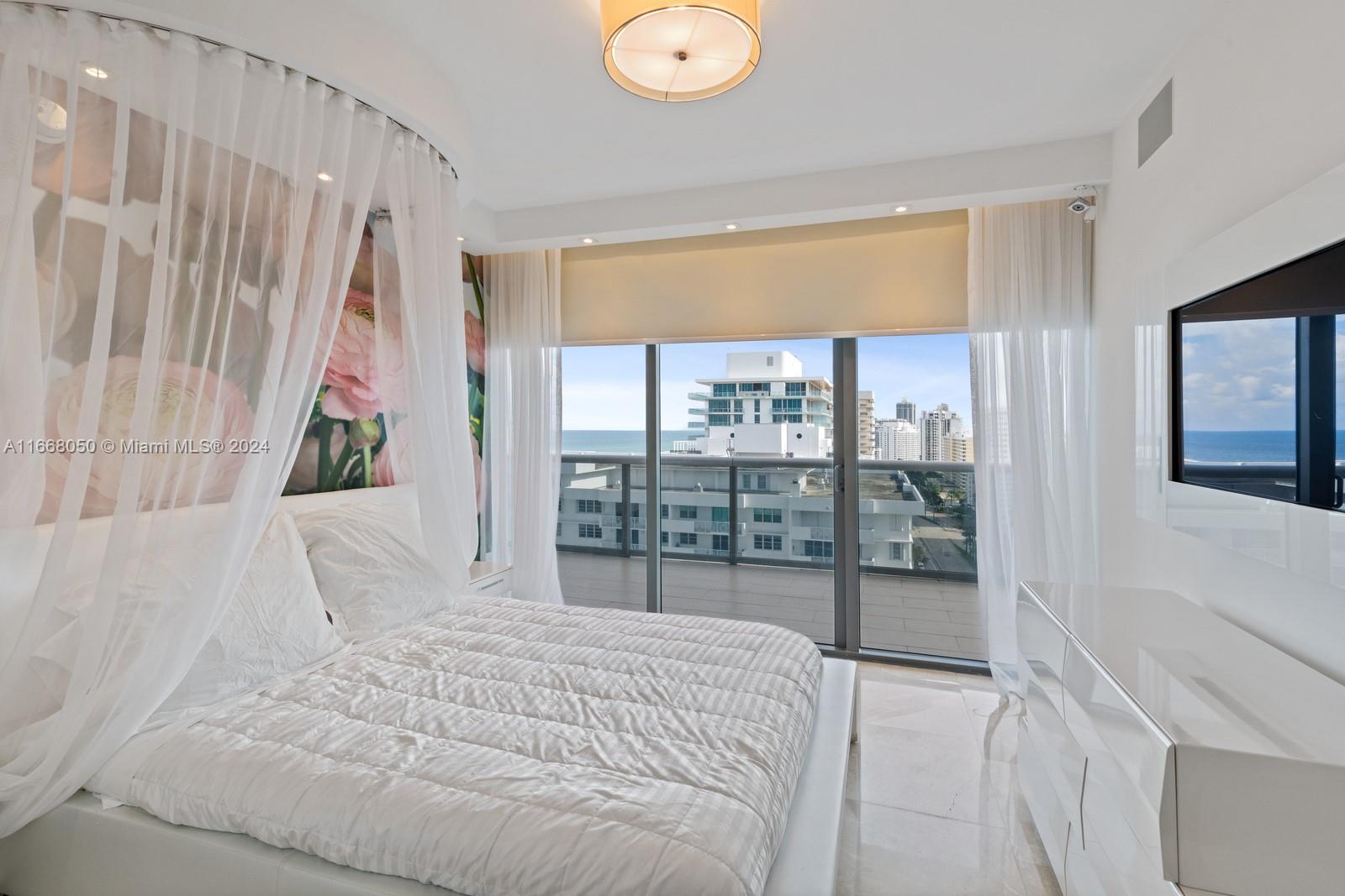 MEI CONDO - Residential