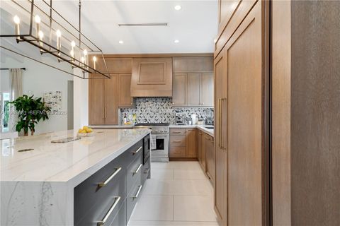 Tiny photo for 426 Hardee Rd, Coral Gables, FL 33146 (MLS # A11989631)